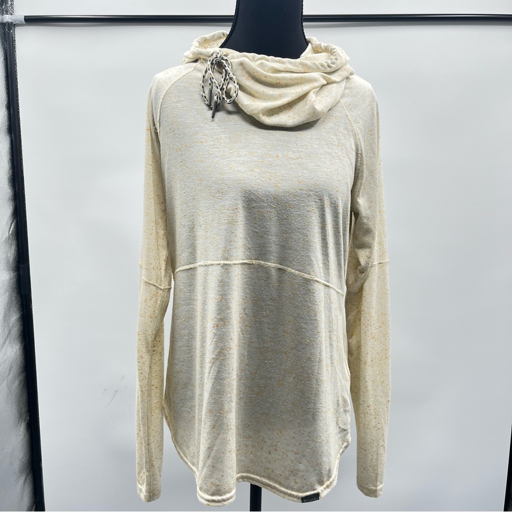 Columbia Pullover Sweater. Cream and Yellow Speckled Top